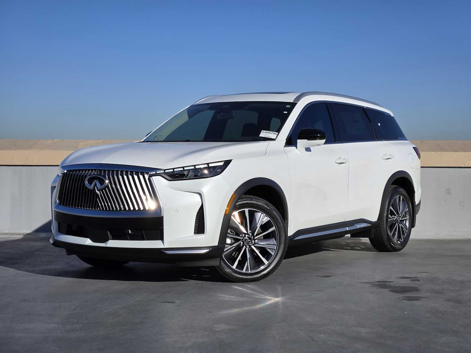 2026 INFINITI QX60 LUXE's photo