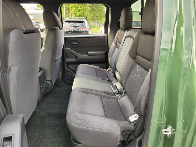 2026 Nissan Frontier Crew Cab SV photo 11