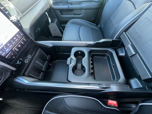 2025 Ram 2500 Laramie photo 26