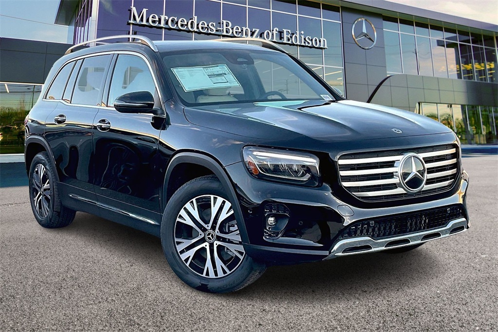 2026 Mercedes-Benz GLB GLB 250's photo
