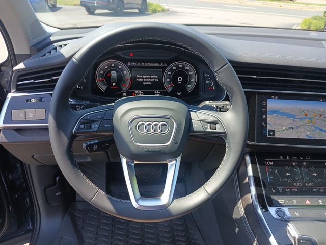 2025 Audi Q7 45 Premium Plus photo 14