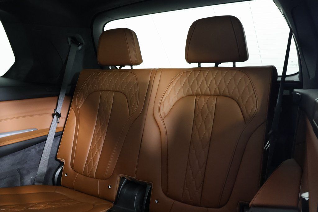 2026 Bmw X7 ALPINA XB7 photo 5