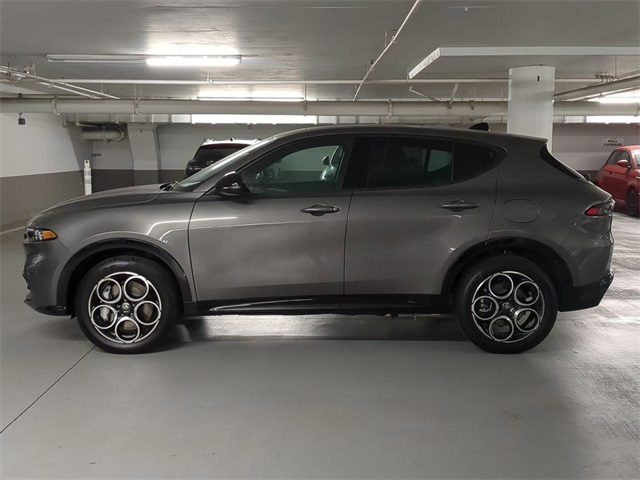 2025 Alfa Romeo Tonale BASE SPRINT photo 4