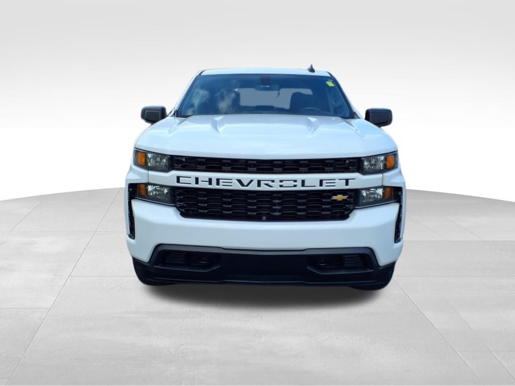 2020 Chevrolet Silverado 1500 Custom photo 2