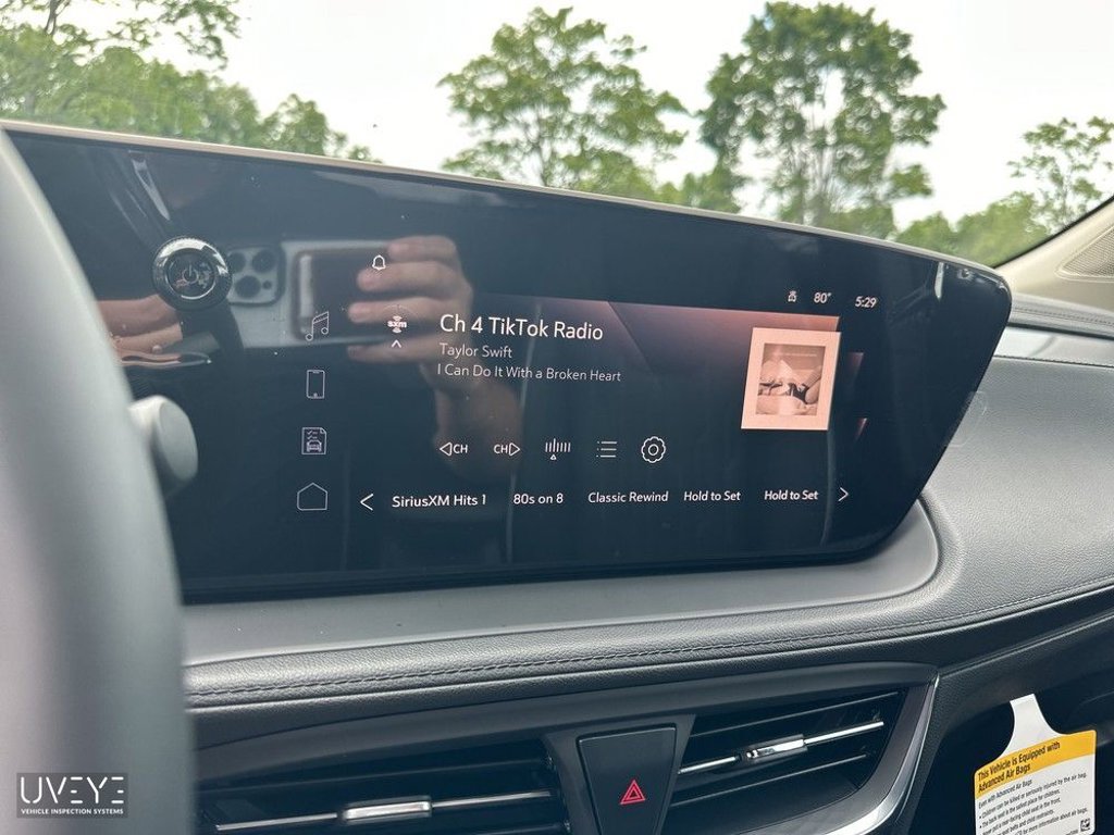2025 Buick Encore GX Avenir photo 5