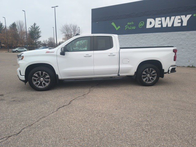 2019 Chevrolet Silverado 1500 RST photo 2