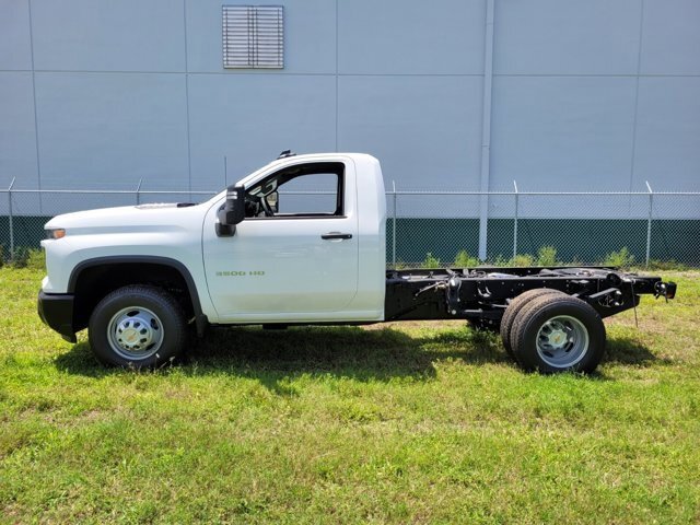 2024 Chevrolet Silverado 3500HD Work Truck photo 4