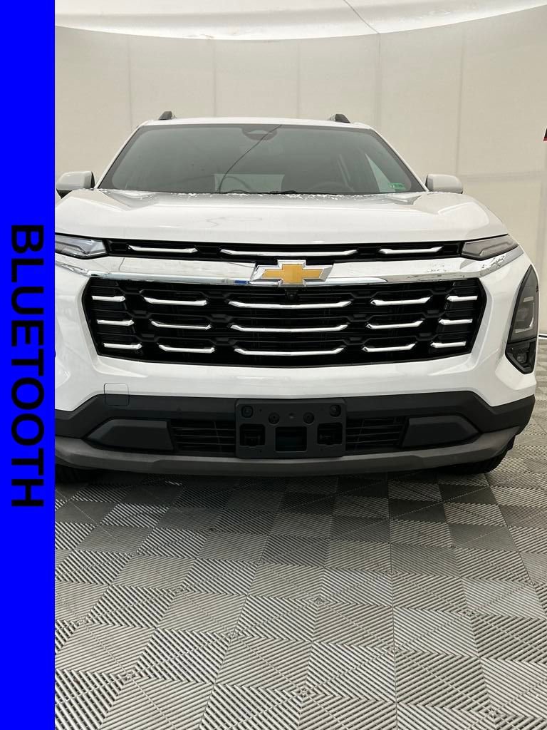 2025 Chevrolet Equinox LT photo 4
