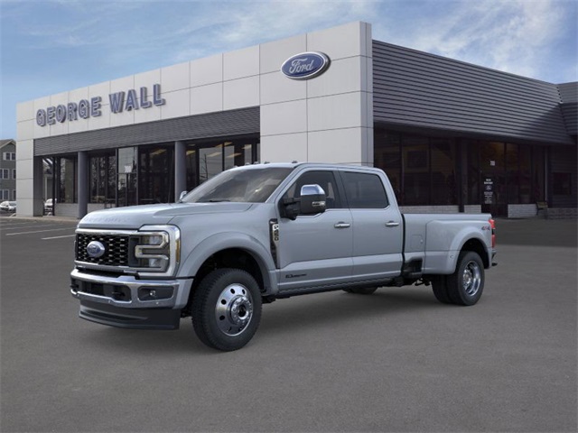 2026 Ford F-450 Super Duty King Ranch's photo