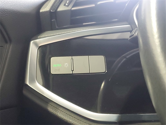 2021 Audi Q3 Premium S line photo 8
