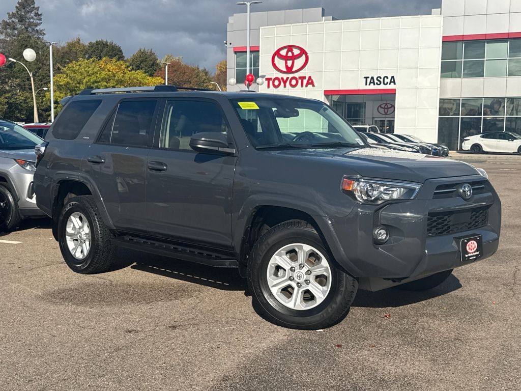 2024 Toyota 4Runner SR5's photo