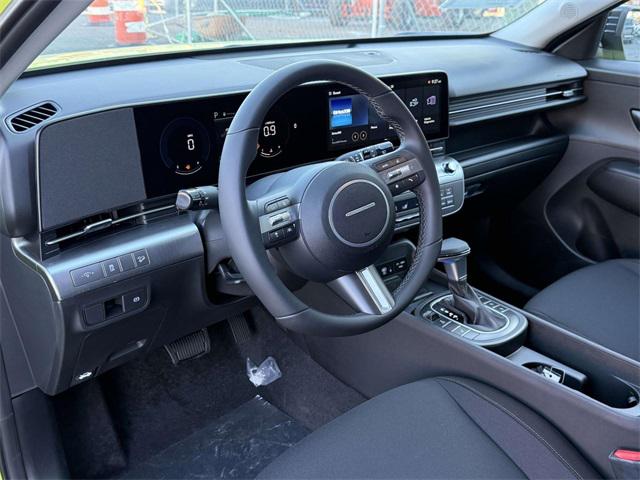 2026 Hyundai Kona SEL photo 2