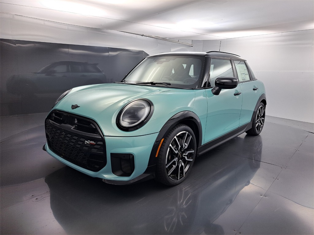 2026 Mini Cooper 4 Door Hardtop S Iconic photo 7