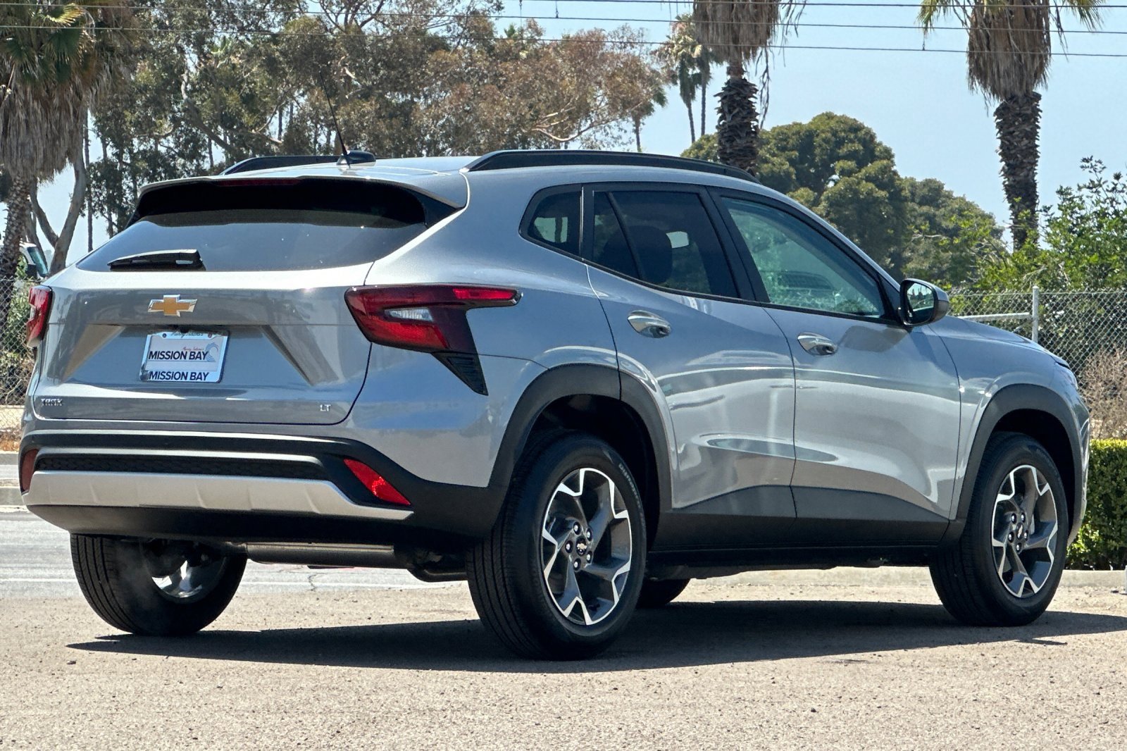 2025 Chevrolet Trax photo 4