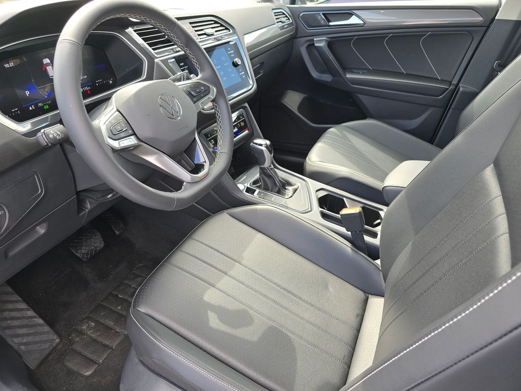 2024 Volkswagen Tiguan SE Wolfsburg Edition photo 12