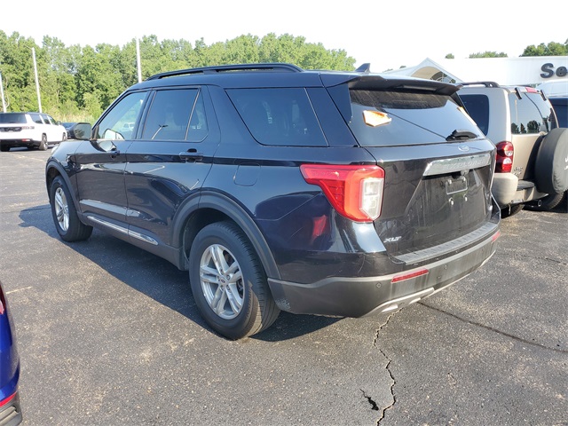 2022 Ford Explorer XLT photo 3