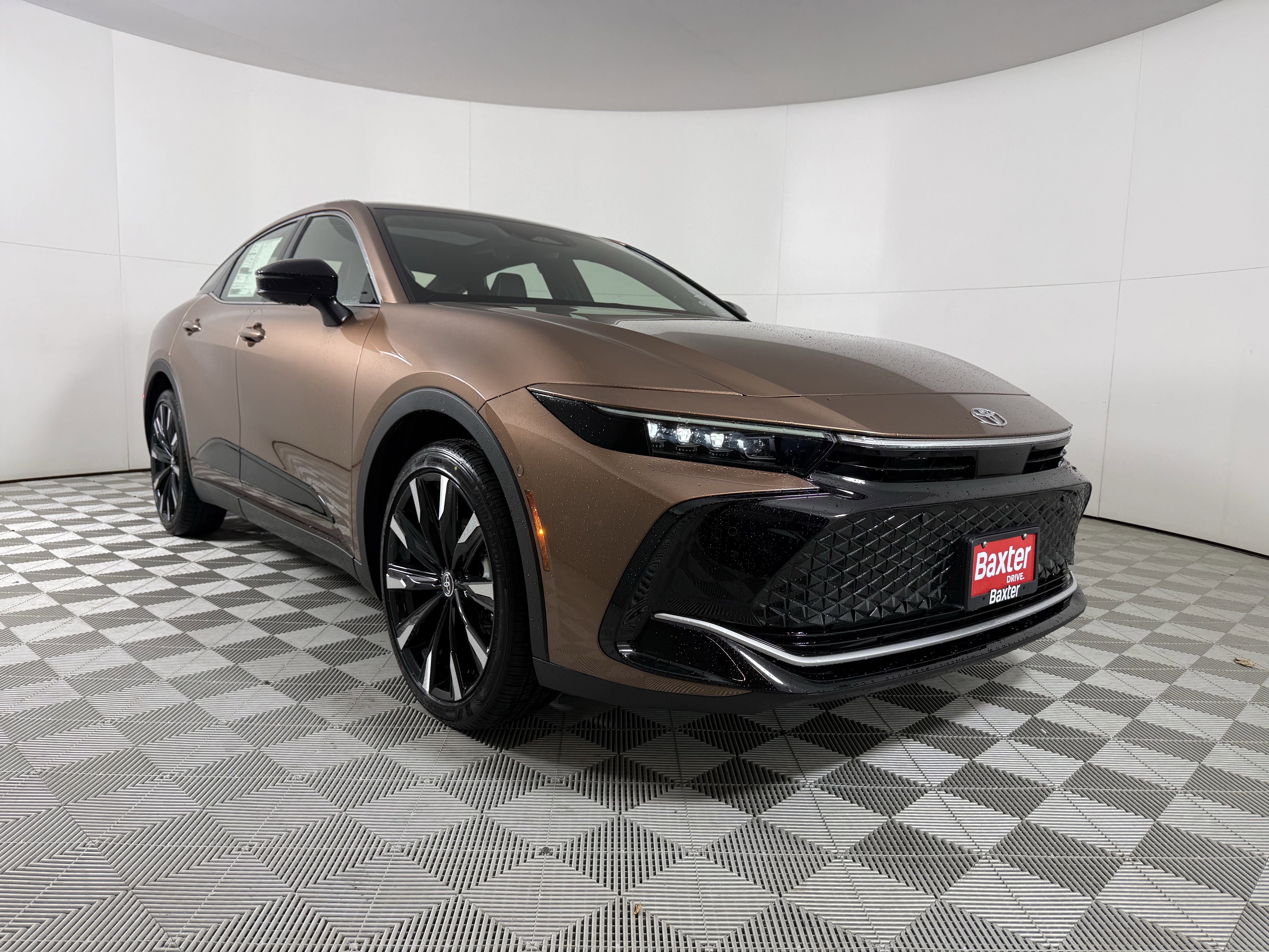 2026 Toyota Crown Platinum's photo