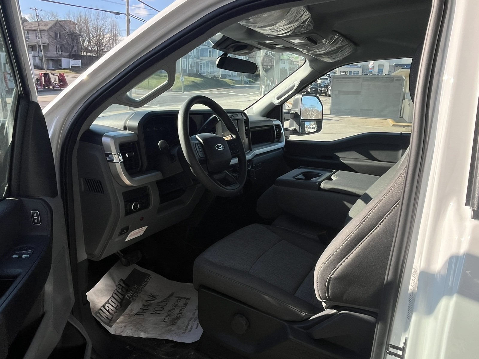 2024 Ford F-600 photo 20
