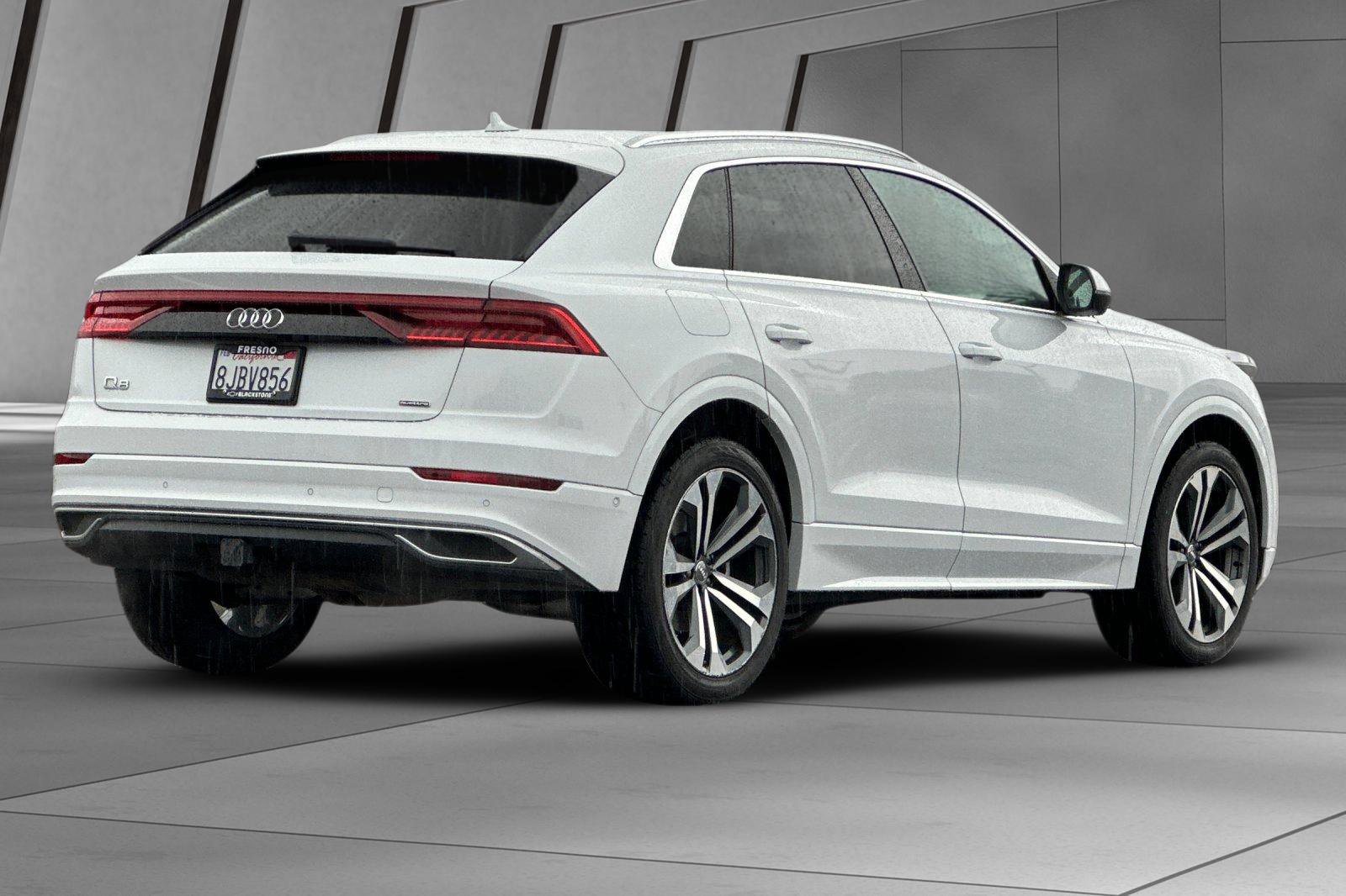 2019 Audi Q8 55 Premium photo 4
