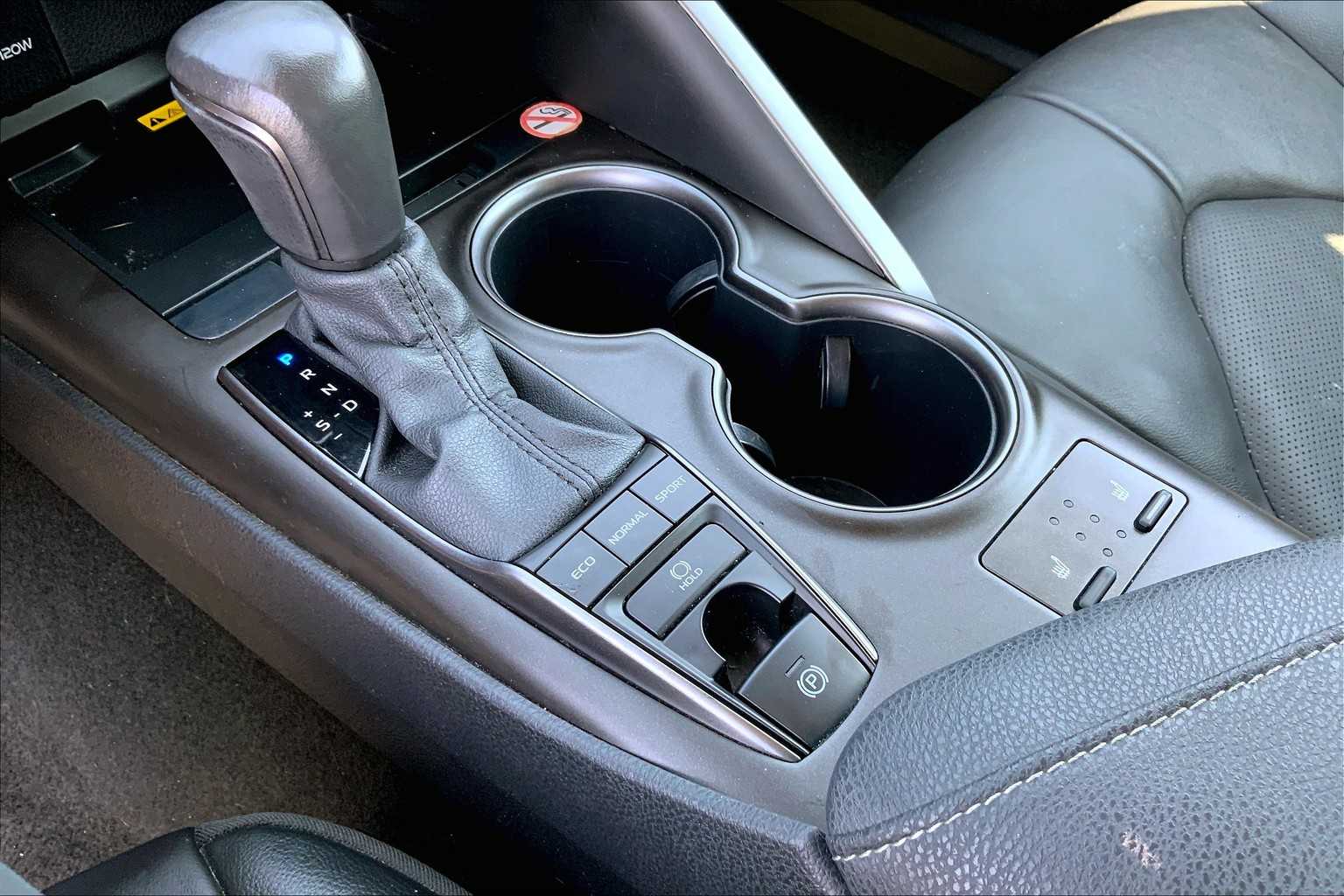 2023 Toyota Camry XSE photo 28