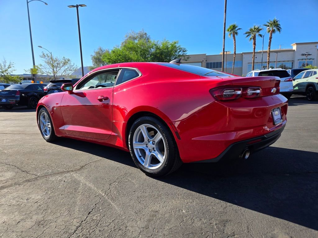 2023 Chevrolet Camaro 1LT photo 4