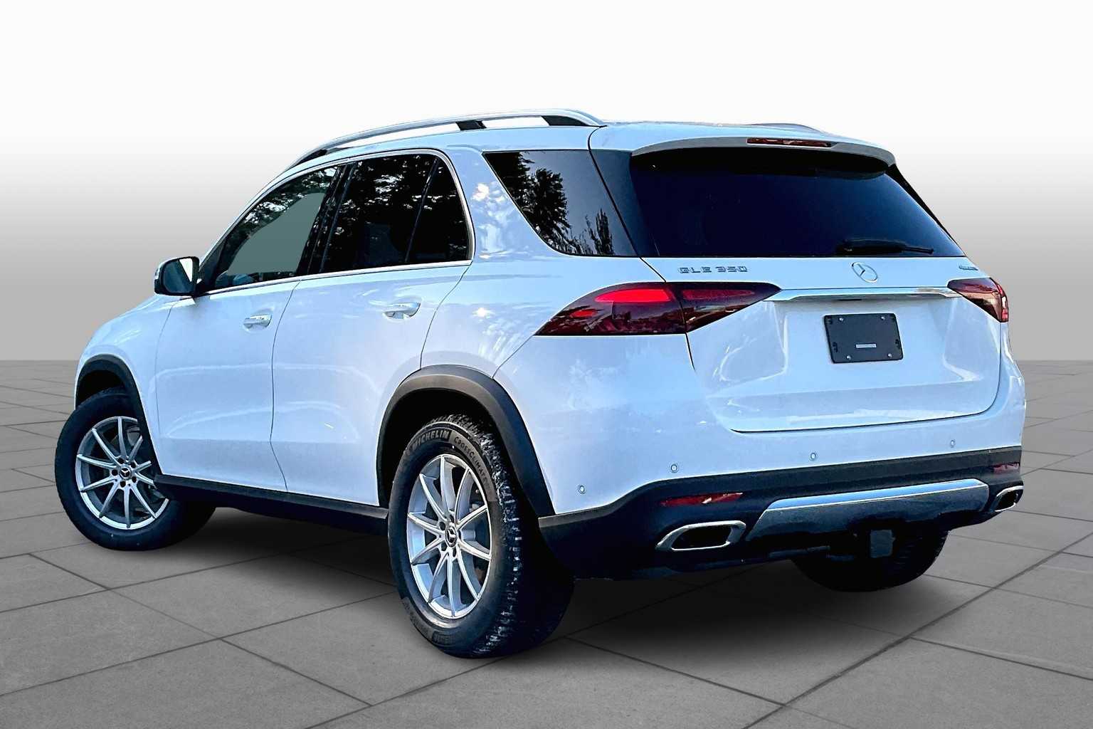 2025 Mercedes Benz GLE 350 4MATIC photo 4