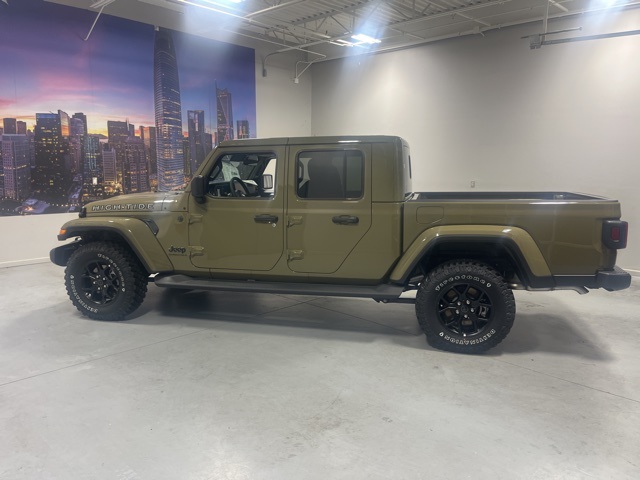 2025 Jeep Gladiator Sport photo 2