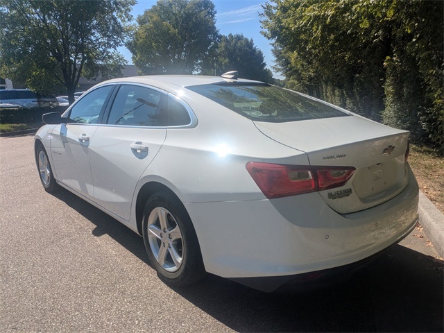 2023 Chevrolet Malibu LS photo 3