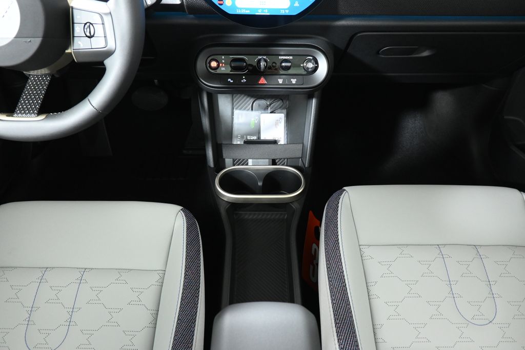 2026 Mini Cooper Hardtop 4 Door Signature photo 17