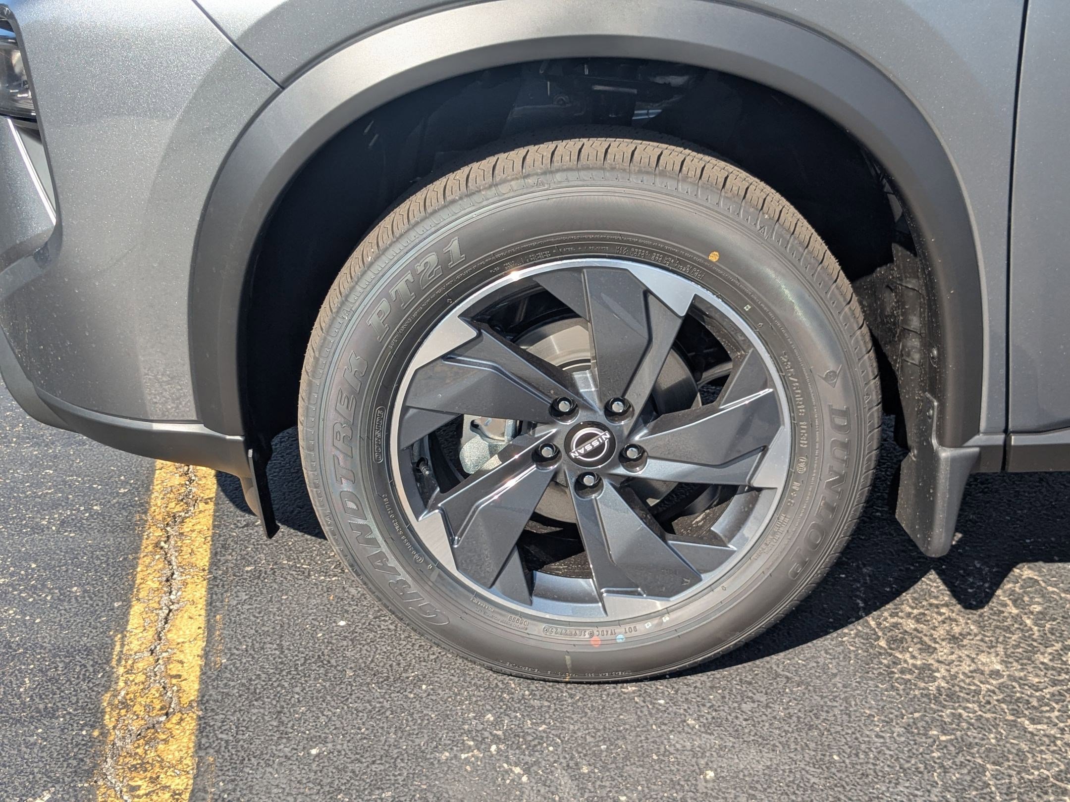 2026 Nissan Rogue SV photo 22