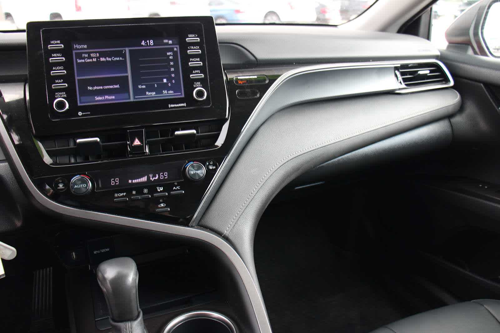 2024 Toyota Camry SE photo 20
