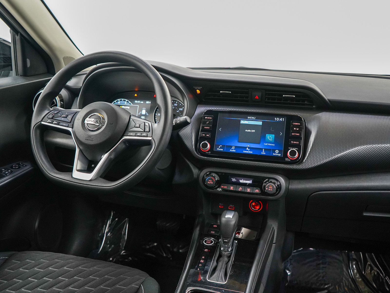2021 Nissan Kicks SV photo 12