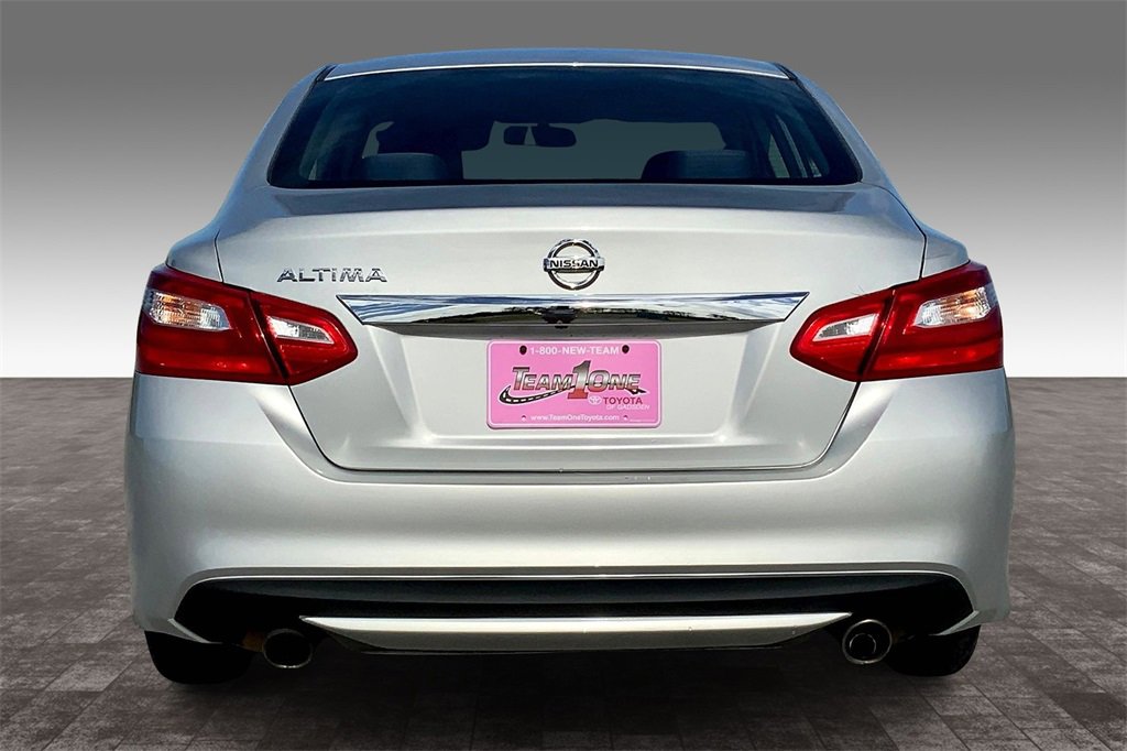 2017 Nissan Altima 2.5 S photo 4