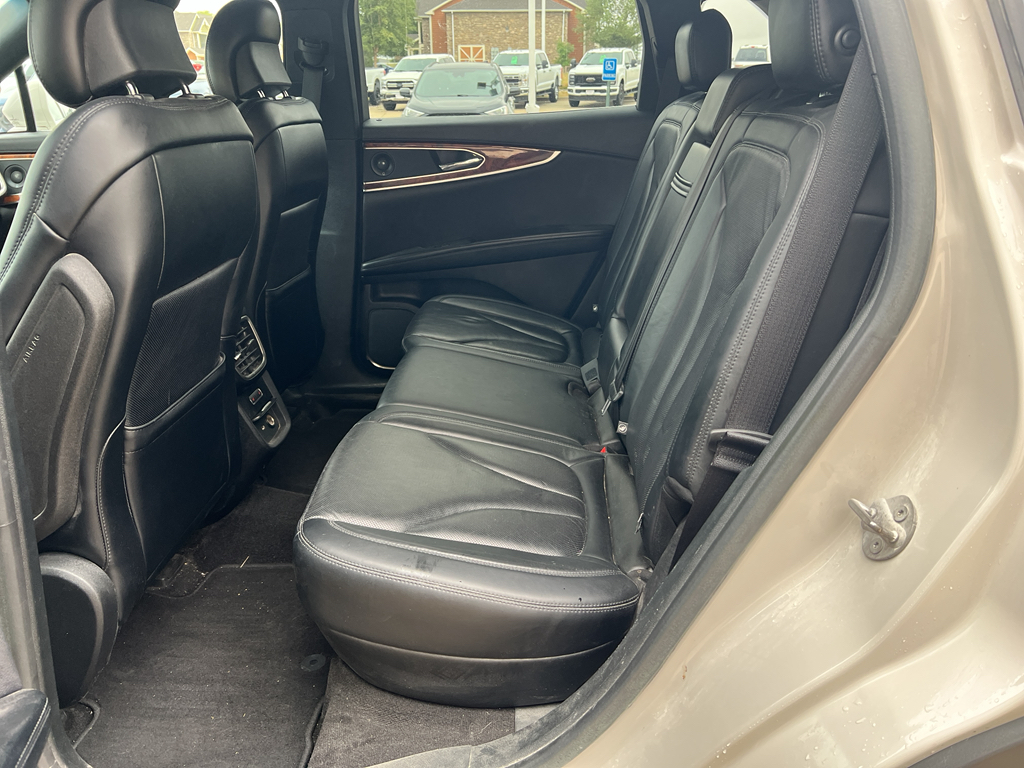 2019 Lincoln Nautilus Reserve photo 26