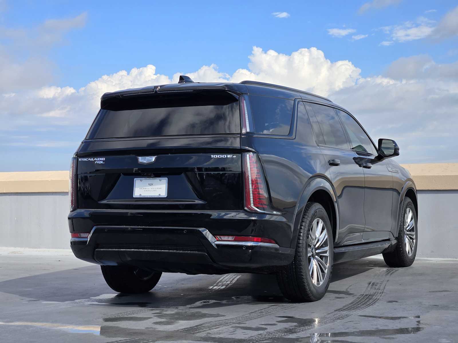 2026 Cadillac Escalade Sport photo 3