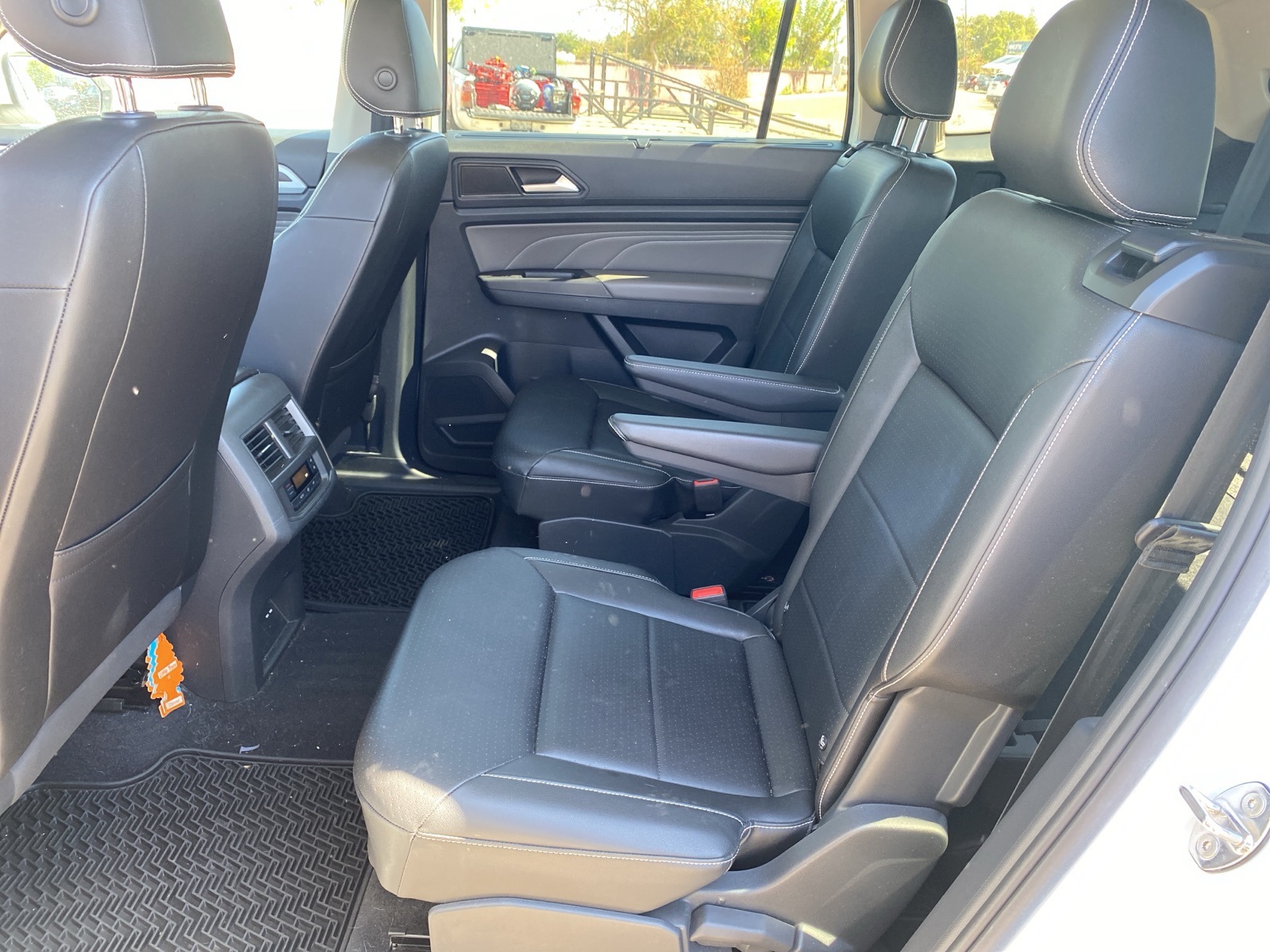 2023 Volkswagen Atlas V6 SE Technology photo 9