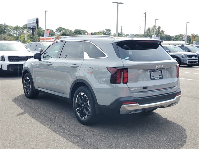 2026 Kia Sorento S photo 2