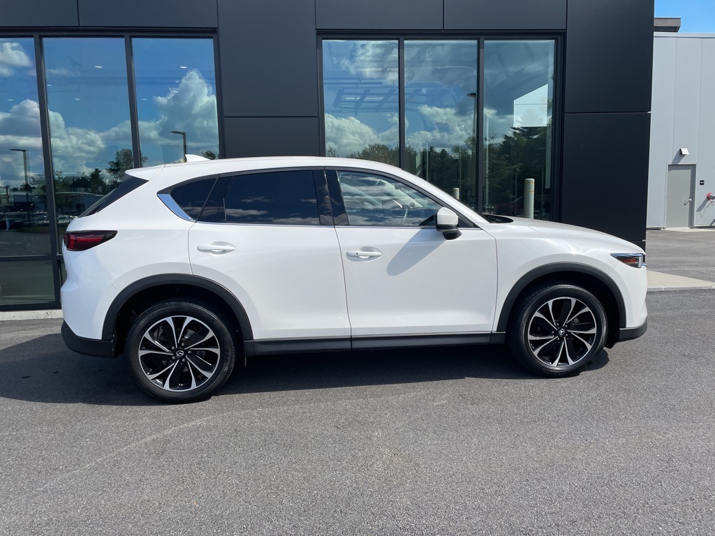 2022 Mazda CX-5 2.5 Premium Plus photo 3