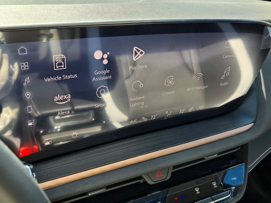 2025 Buick Envision Sport Touring photo 26