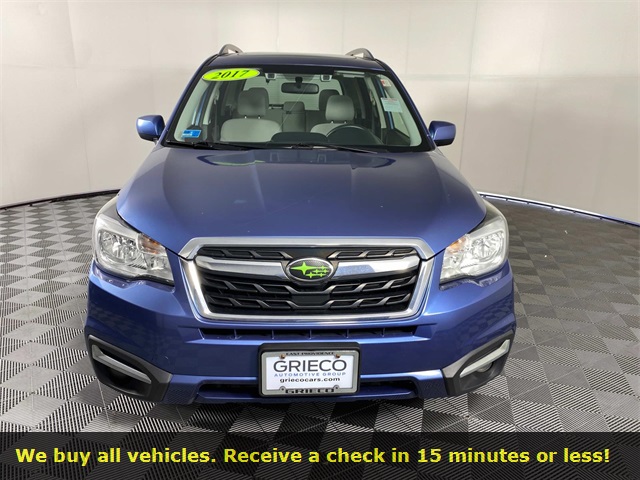2017 Subaru Forester 2.5i Premium photo 2