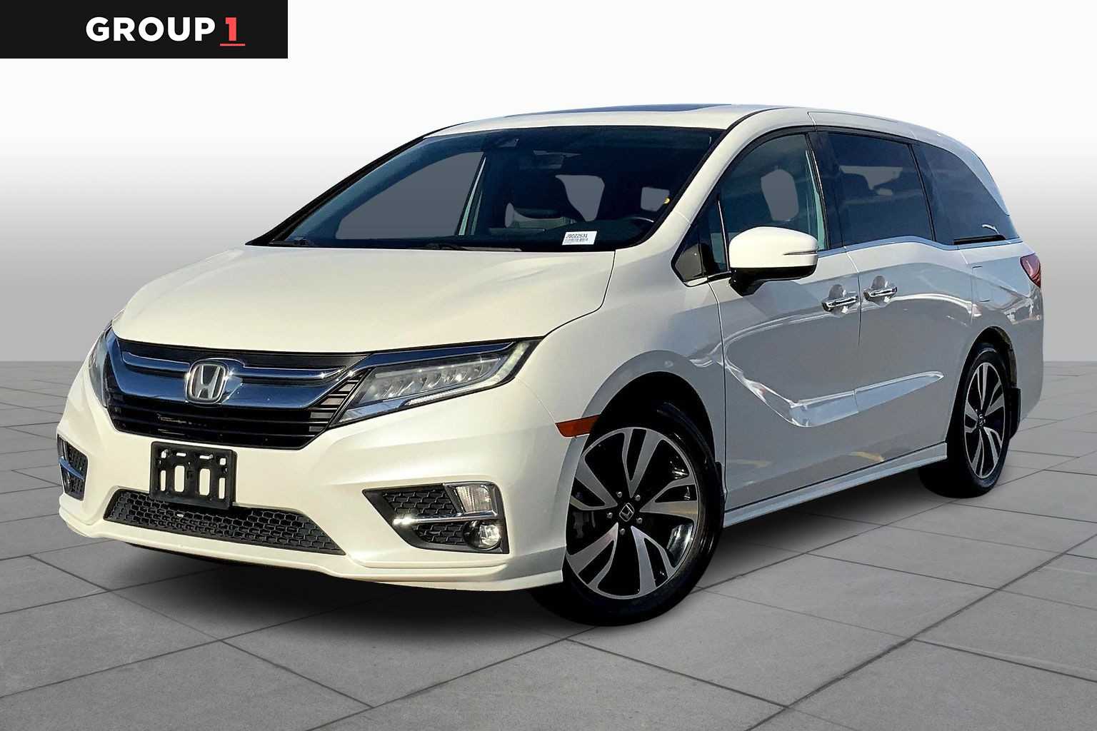 2018 Honda Odyssey Elite's photo