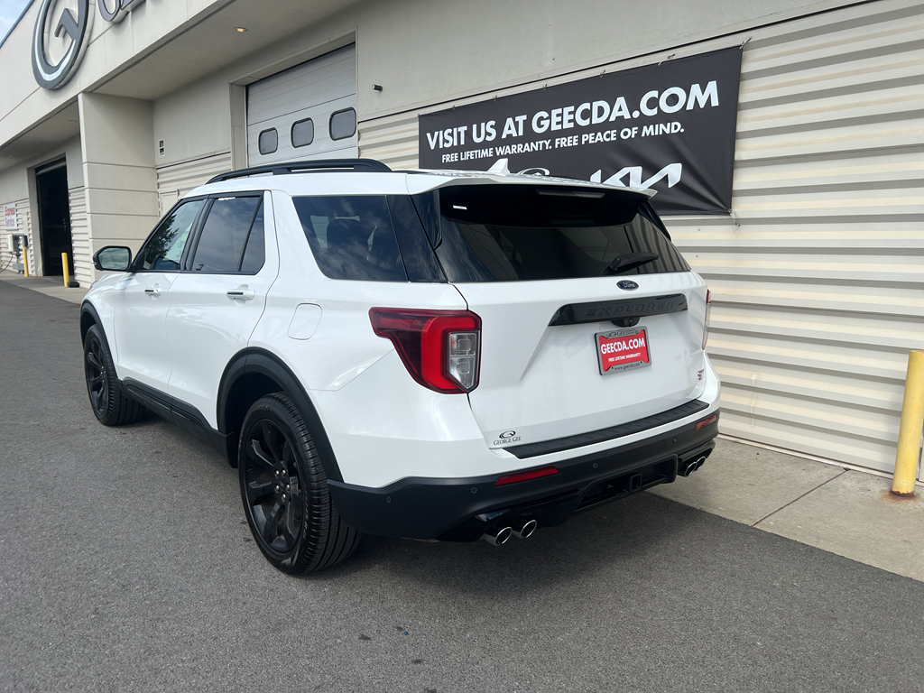 2022 Ford Explorer ST photo 4