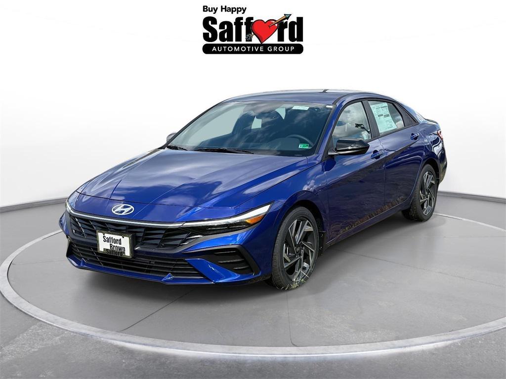 2025 Hyundai Elantra SEL's photo