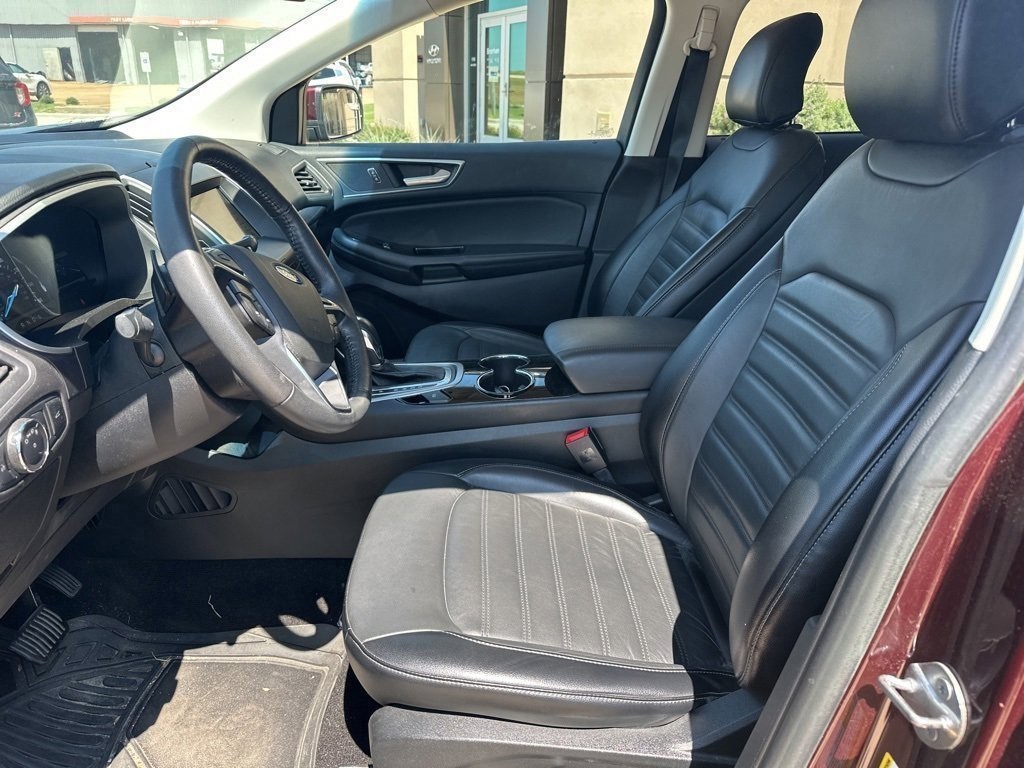 2018 Ford Edge SEL photo 4