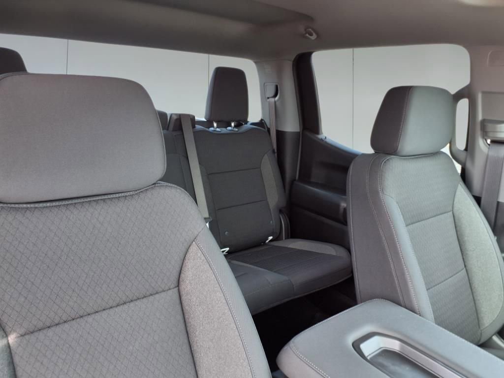 2025 Chevrolet Silverado 1500 Custom photo 26