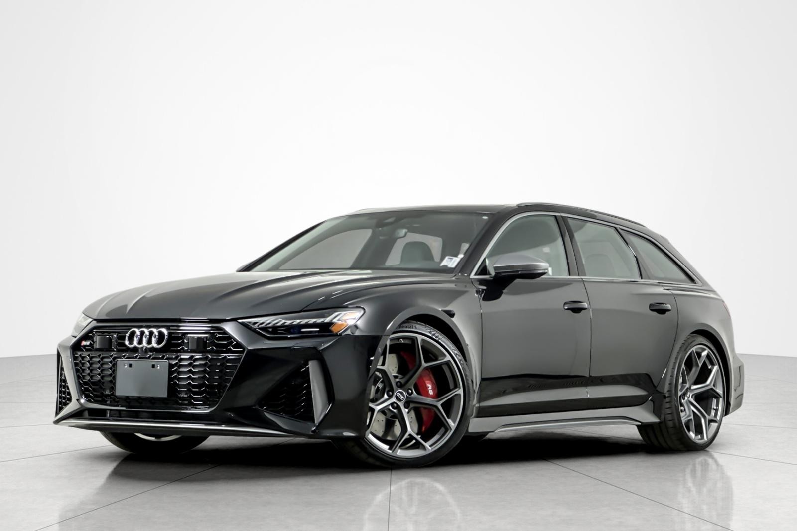 2026 Audi RS 6 Avant Base's photo