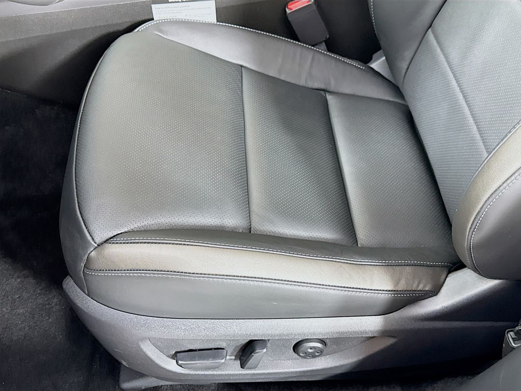 2025 Infiniti QX50 Luxe photo 16