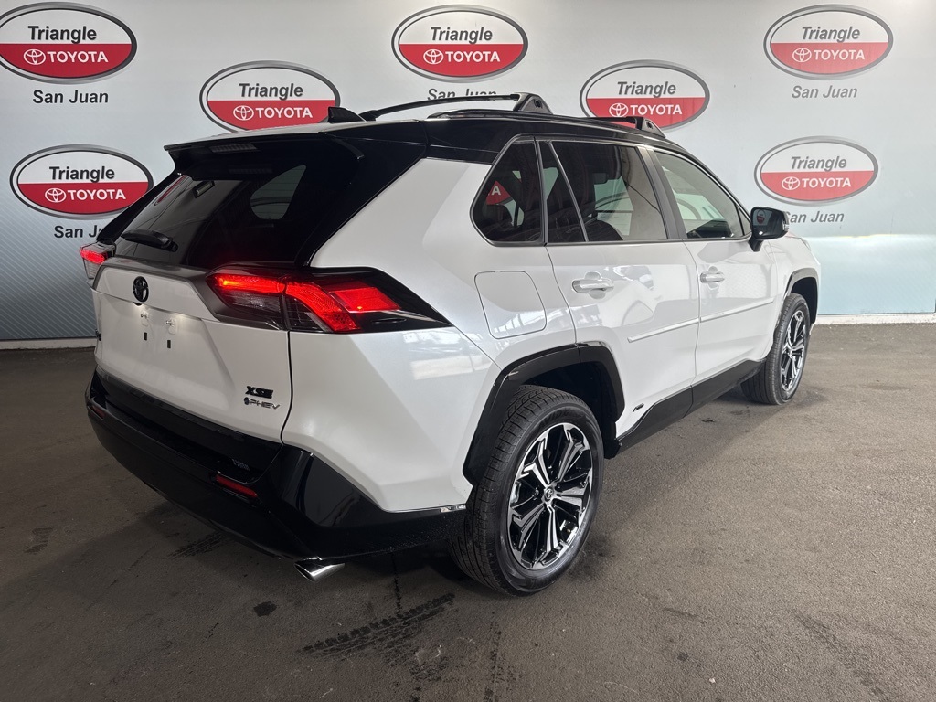 2025 Toyota RAV4 Hybrid XSE photo 4