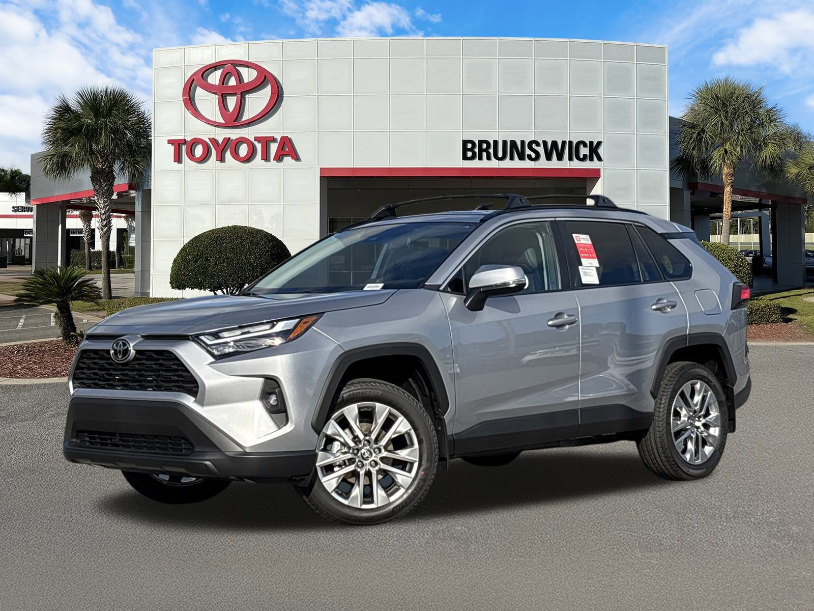 2025 Toyota RAV4 XLE Premium's photo