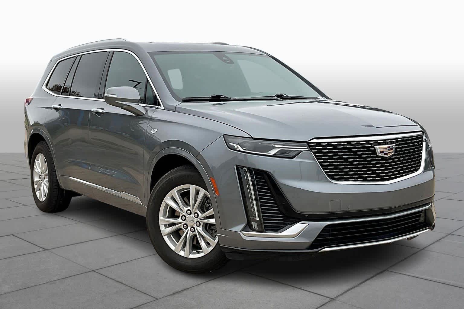 2022 Cadillac XT6 Luxury photo 2
